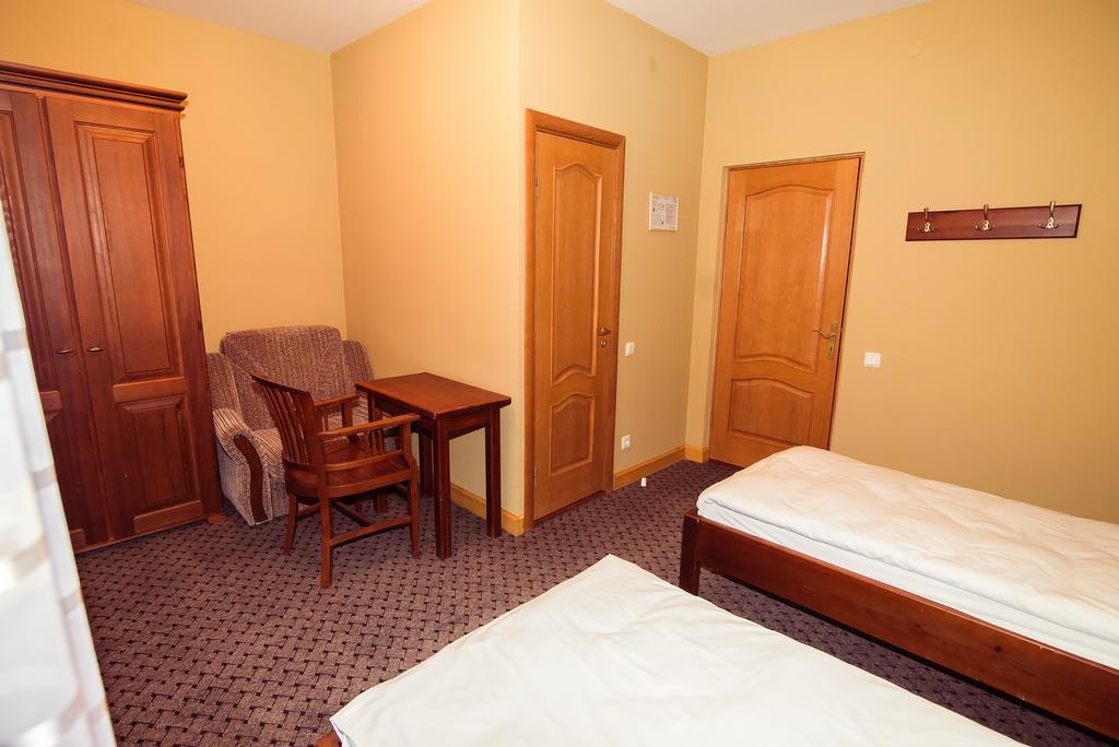 Rudzupukes Hotel Svente Ngoại thất bức ảnh