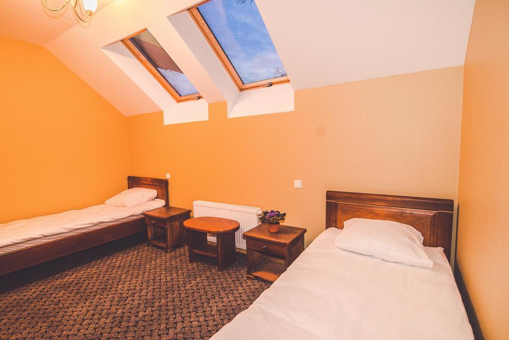 Rudzupukes Hotel Svente Ngoại thất bức ảnh
