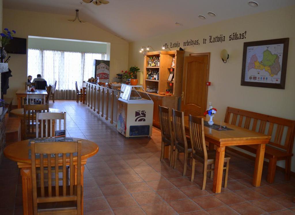 Rudzupukes Hotel Svente Ngoại thất bức ảnh