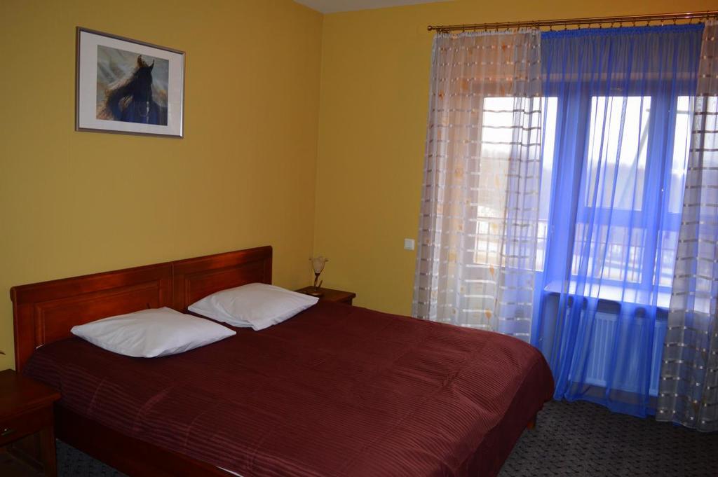 Rudzupukes Hotel Svente Ngoại thất bức ảnh
