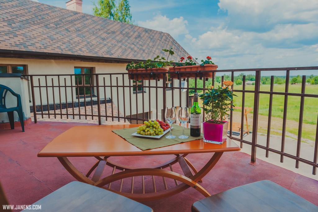 Rudzupukes Hotel Svente Ngoại thất bức ảnh