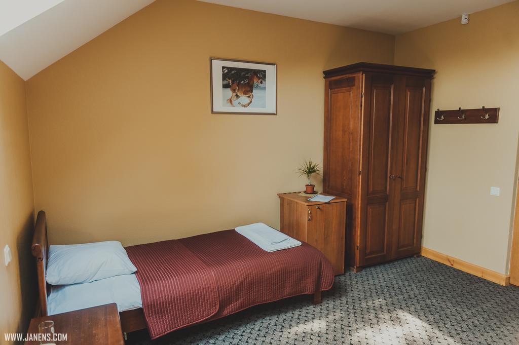 Rudzupukes Hotel Svente Ngoại thất bức ảnh