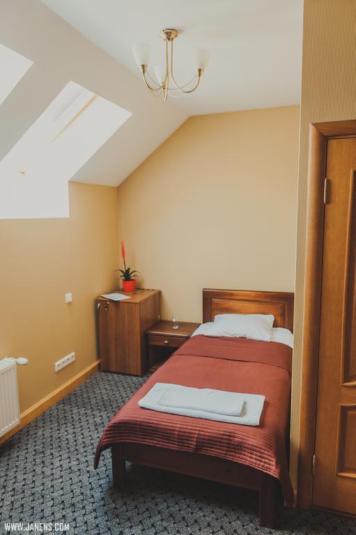 Rudzupukes Hotel Svente Ngoại thất bức ảnh